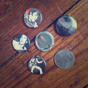 5 for $1 small buttons